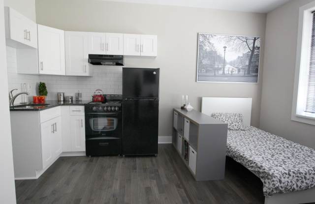 234-236 E State StUnit 13