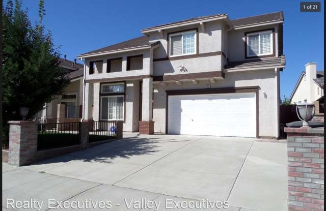 1201 Fruitwood Way - 1201 Fruitwood Way, Tracy, CA 95376