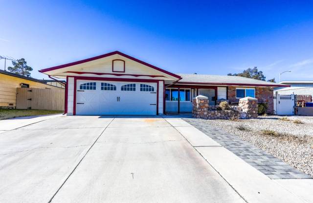 Beautiful, nicely updated, ENERGY EFFICIENT HOME FOR LOW UTILITY BILLS