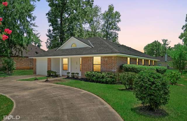 Check Out this 3 bed 2 bath in North Shreveport!