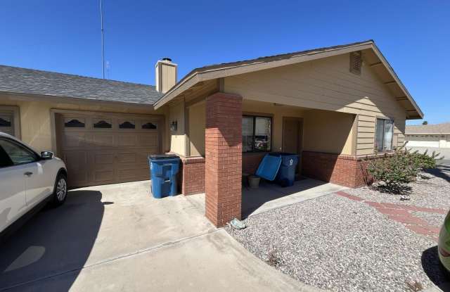 Photo of 3220 Arapaho Dr unit: 101