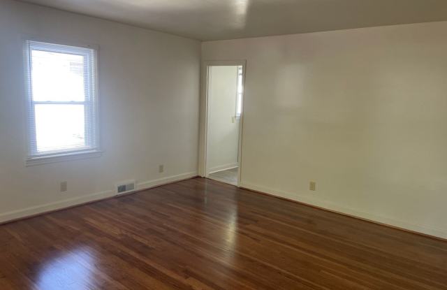 1437 THURMOND STREET