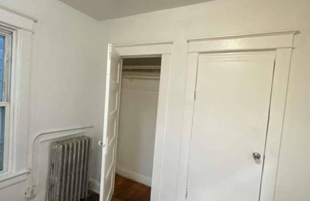 3581 Eastchester Road unit: 2