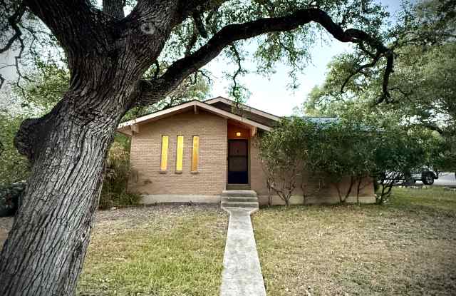 Photo of 1000 Hillyer Street