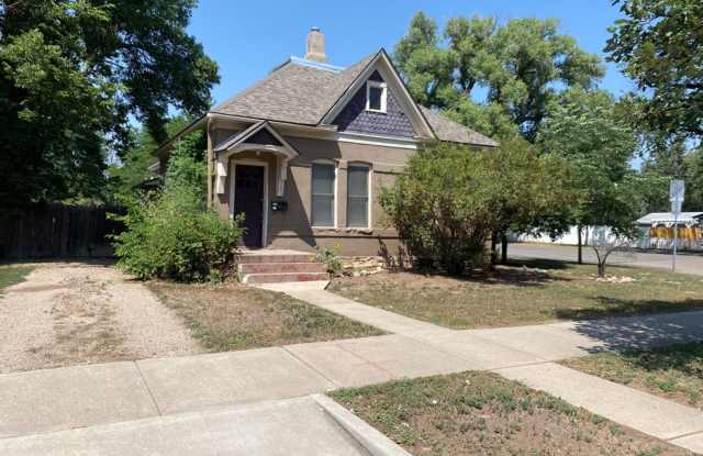 Classic Old Town Fort Collins 2 Bed 2 Bath Home Close to CSU
