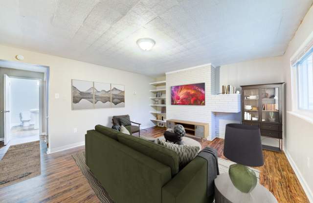 Photo of AVAILABLE AUGUST - 3 BEDROOM, 1.5 BATH HOME!