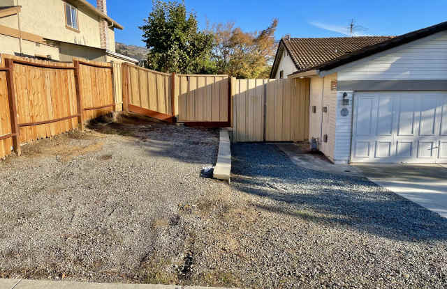 3520 Pleasant Knoll Drive