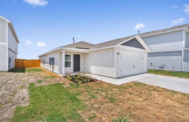 966 Shady Brk, New Braunfels, Texas 78132