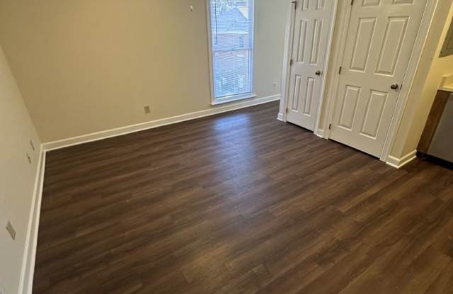 Photo of 1 Bedroom 1 Bathroom Condo!