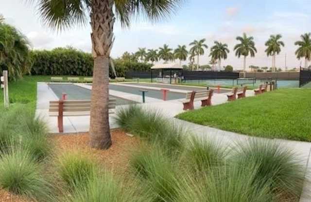 4396 Bowsprit Court unit: 2E