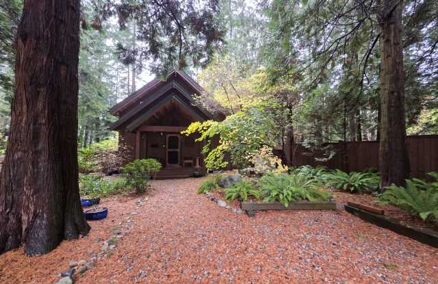 Photo of 713 Claire Lane