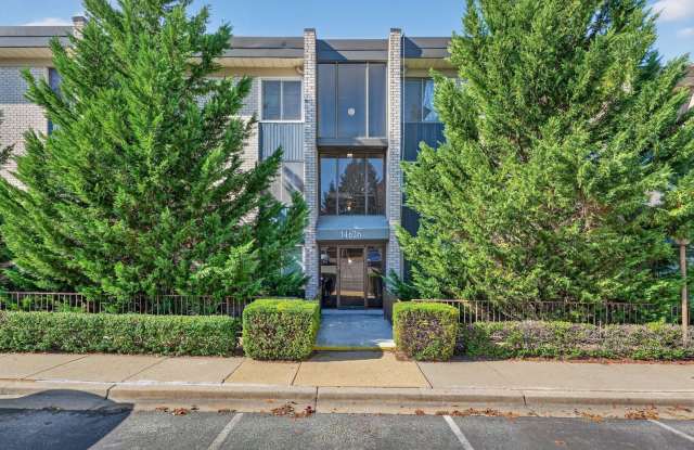 2 bed 1 bath condo for rent in Rockville