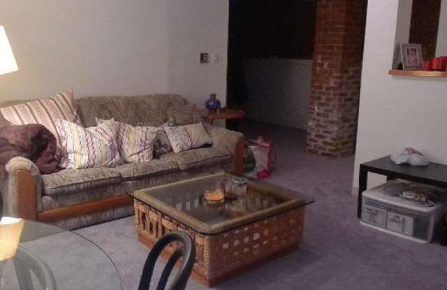 102 Gainsborough St.