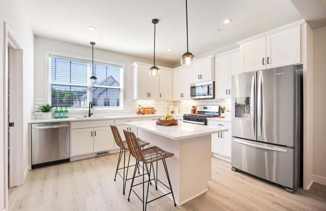 Photo of Foxtail Hollow Townhomes