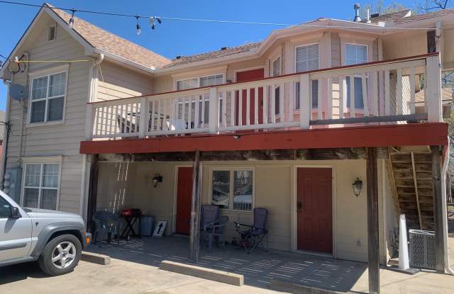 1117 Kentucky Street - B