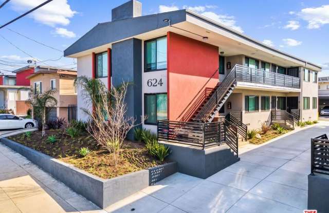 624 Aerick St
