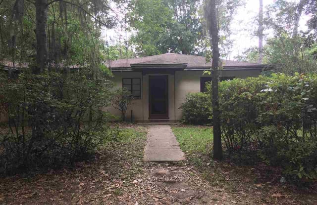 2707 NW 4TH Avenue - 2707 Northwest 4th Avenue, Gainesville, FL 32607