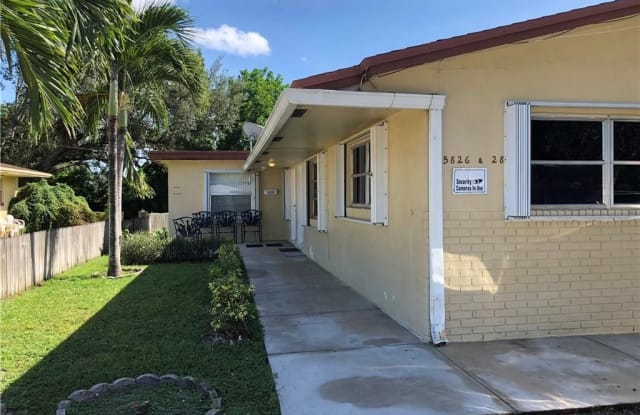 5826 Pierce St - 5826 Pierce Street, Hollywood, FL 33021