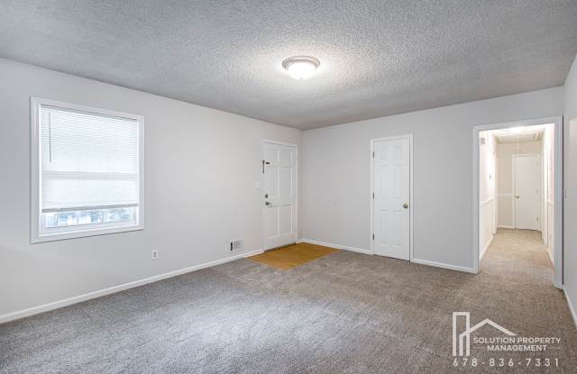 1006 Hampton Court Northwest