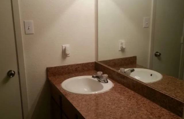 Tealwood on the Creek