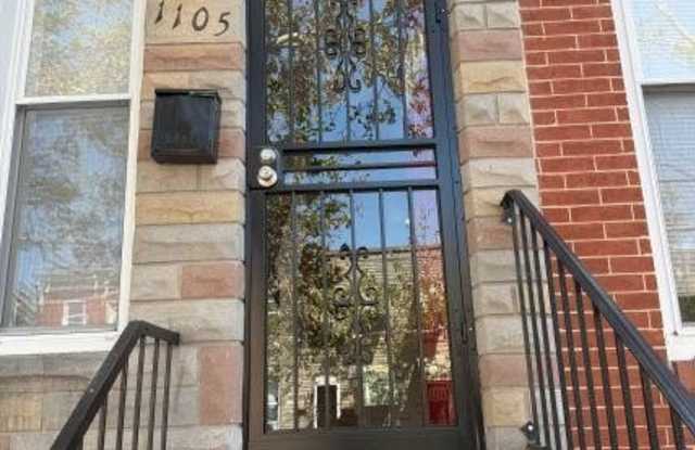 Photo of 1105 W HAMBURG Street