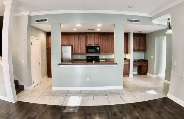 1308 Lake Baldwin Ln