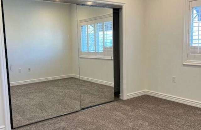 11504 Moorpark Street