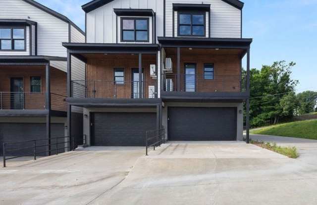 116 E Mountain Street