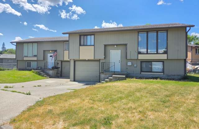 $1,850 - 3 Bed / 2 Bath Bright and Spacious Duplex in Spokane Valley
