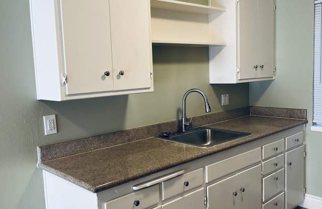 Photo of 2124 90th Avenue