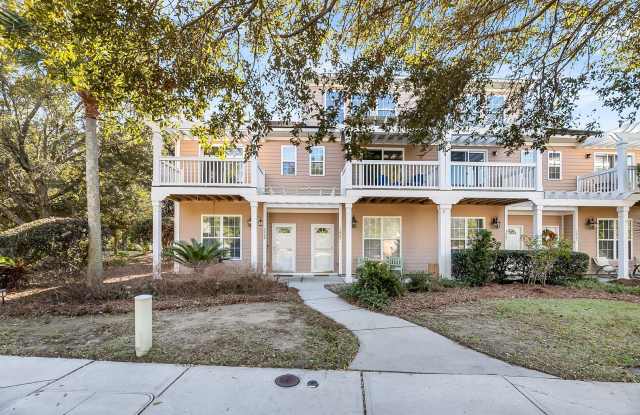Whitney Lakes End Unit Townhome on Johns Island