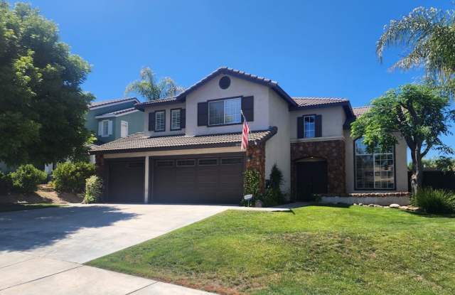 Gorgeous 4 Bedroom/3 Bath Home in South Temecula!