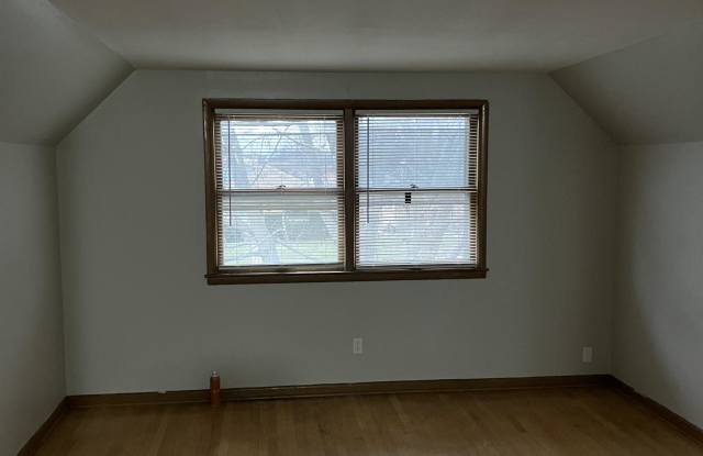 7006-08 West Congress Street - 7008 Upper