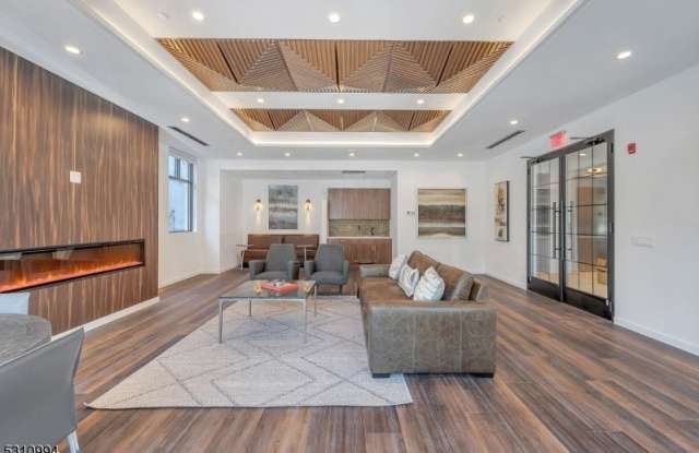 Photo of 22 Schuyler Pl