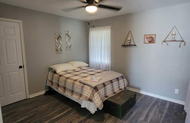 1024 North Spring Street