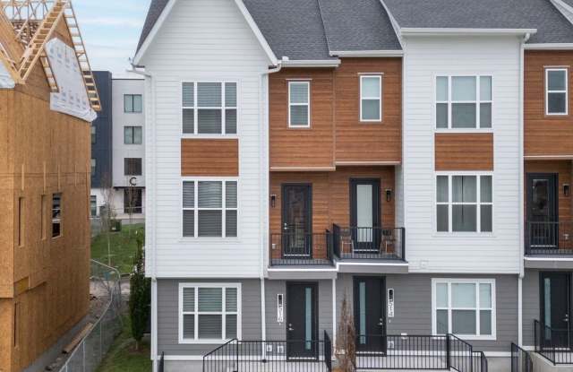**NEWLY DEVELOPED TOWNHOME COMMUNITY MINUTES FROM DOWNTOWN NASHVILLE**