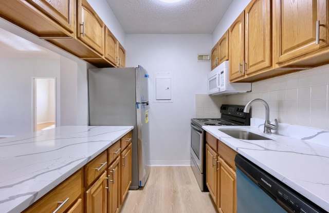 43-49 VAN WAGENEN AVE