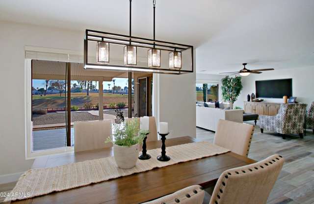 10952 W TROPICANA Circle
