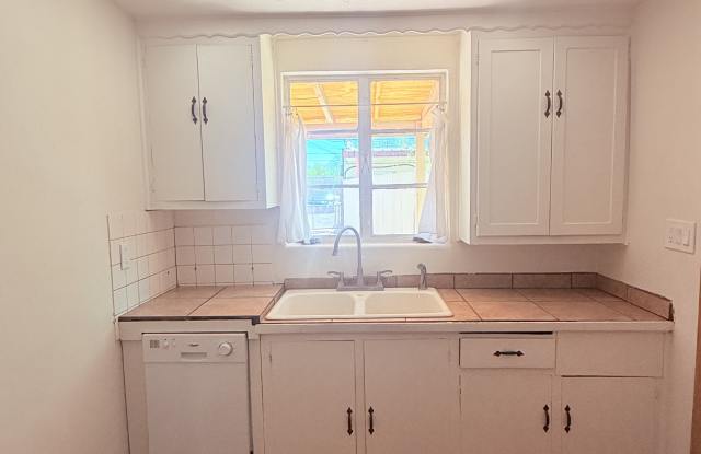 2925 North Estrella Avenue - 2