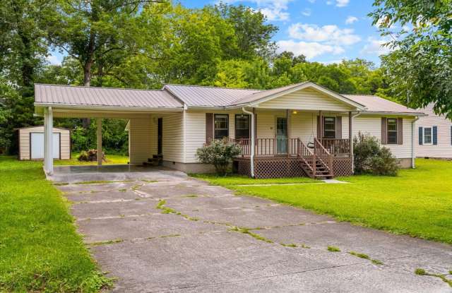 3BR Rental in Quiet Fort Oglethorpe Neighborhood – Minutes from Battlefield Parkway & Chickamauga Park | Available Now