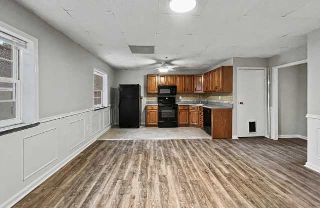 829-833 Conestoga Road