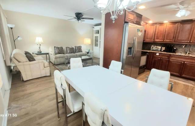 Photo of 2044 Yarmouth C