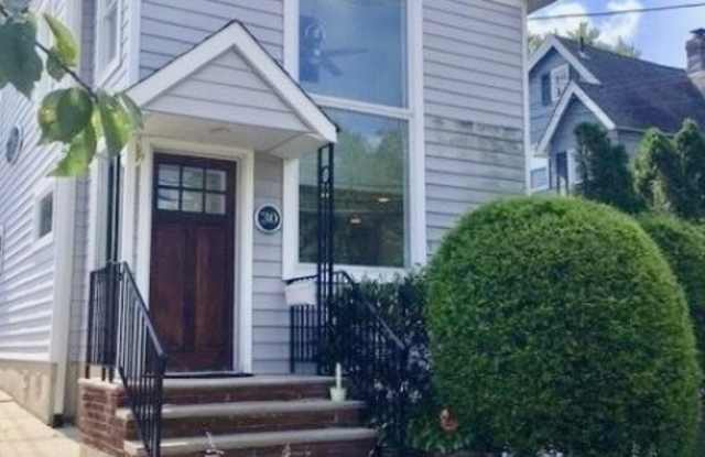 30 Prospect St