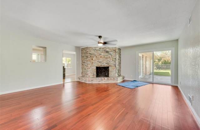 219 Hillcrest Street