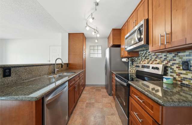 91-1217 Kaneana Street unit: 14E