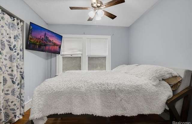 526 N Washington Avenue