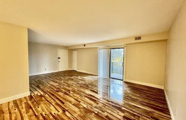 4700 N Main St unit: 3E