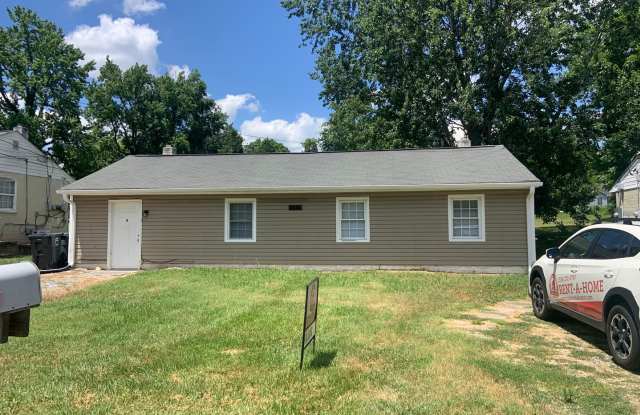 Photo of Newly Renovated One Bedroom Duplex
