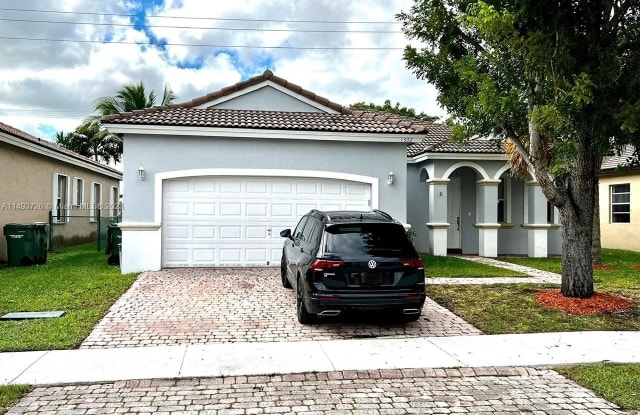 1532 Southeast 16th Avenue - 1532 Southeast 16th Avenue, Homestead, FL 33035