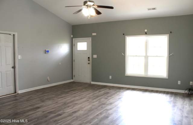 107 Lilac Lane lot: 134